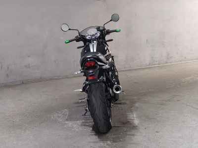 Kawasaki Z900RS Cafe 2021
