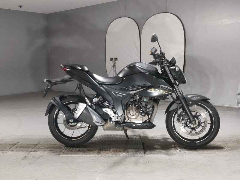 Suzuki Gixxer 250SF