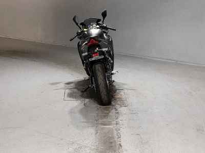 Kawasaki Ninja ZX-25R 2022