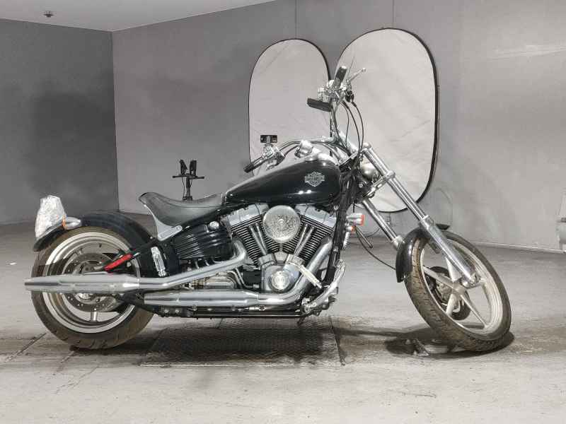 Harley-Davidson Rocker C FXCWC1580