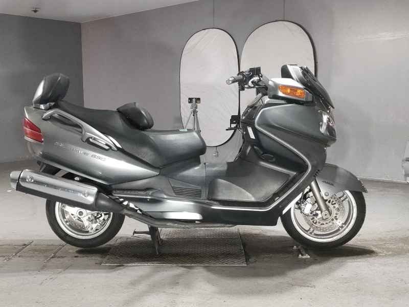 Suzuki Skywave 650