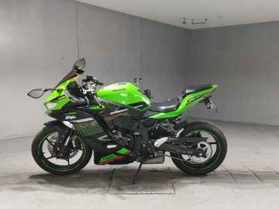 Kawasaki Ninja ZX-25R 2021