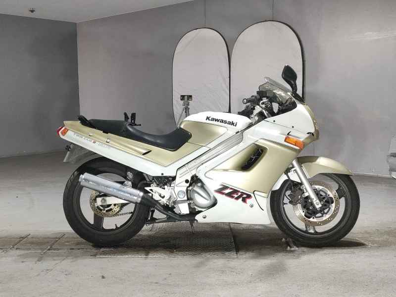 Kawasaki ZZR250 2005