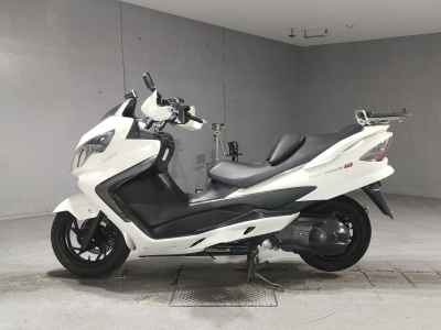 Suzuki Skywave 250M
