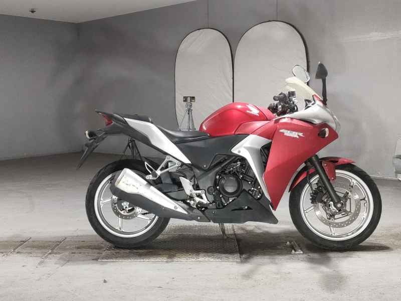 Honda CBR250R 2011