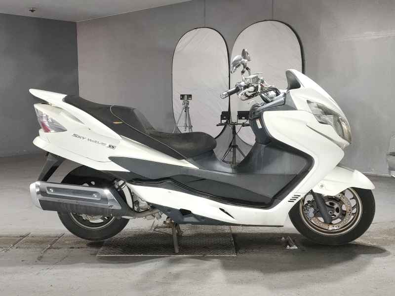 Suzuki Skywave 250SS