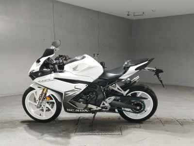 Honda CBR250RR 2023