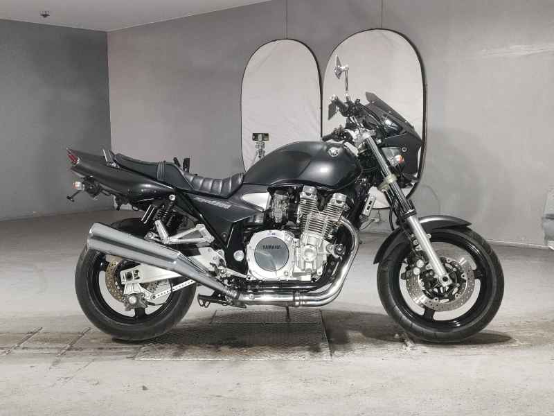 Yamaha XJR1300 2006