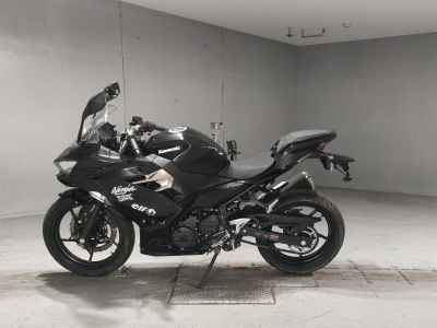 Kawasaki Ninja 400 2021