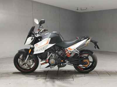 KTM 990 Super Duke R 2010