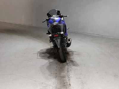 Yamaha YZF-R25 2021