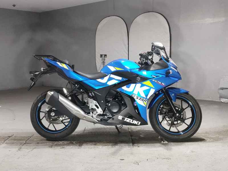 Suzuki GSX250R 2022