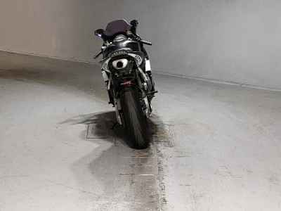 Honda CBR1000RR 2005