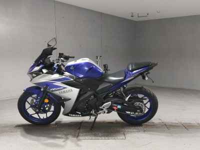 Yamaha YZF-R25 2015