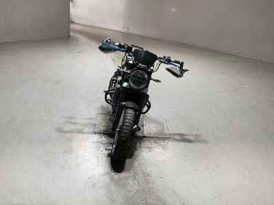 Husqvarna Svartpilen 401