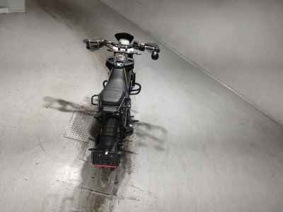 Husqvarna Svartpilen 401