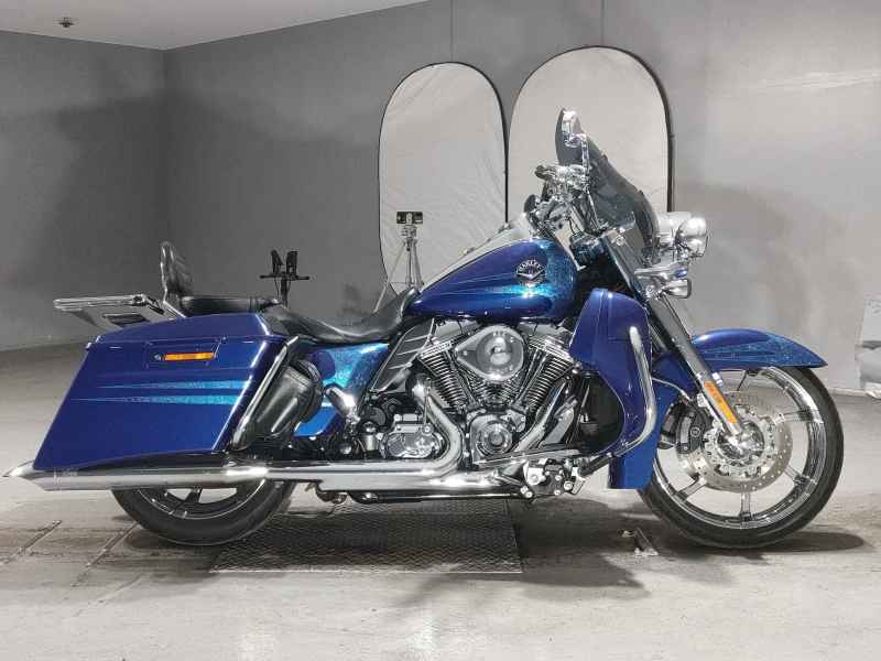 Harley-Davidson Road King FLHRSE1800 CVO 2013