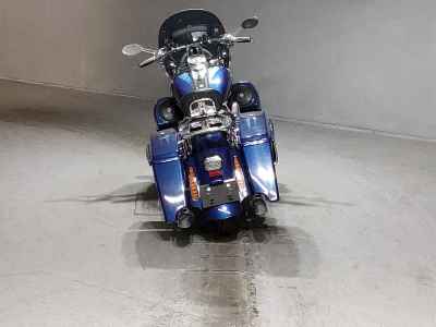 Harley-Davidson Road King FLHRSE1800 CVO 2013