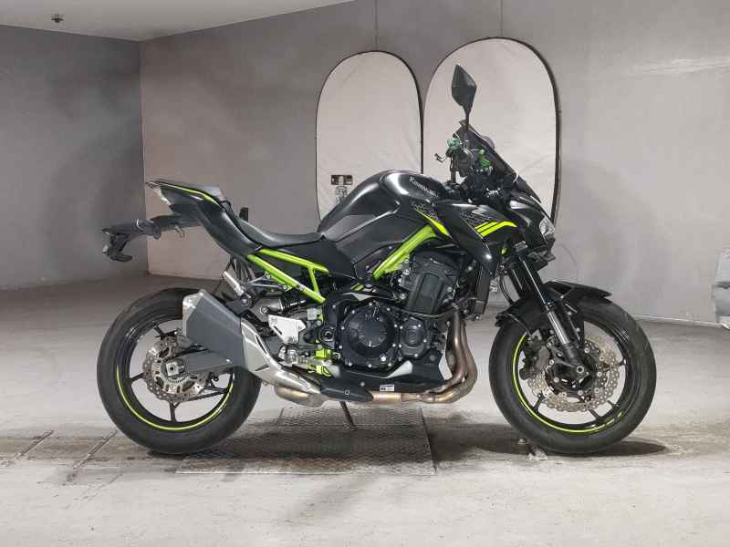 Kawasaki Z900 2021