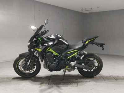 Kawasaki Z900 2021