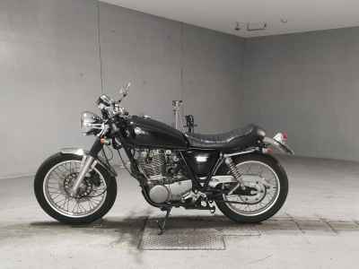 Yamaha SR400 2017