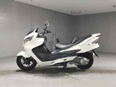 Suzuki Skywave 250S