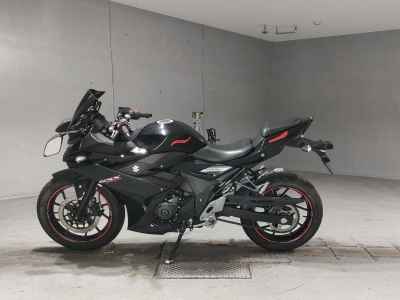 Suzuki GSX250R