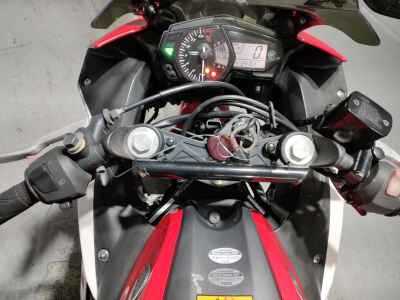 Yamaha YZF-R25 2015