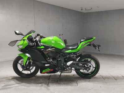 Kawasaki Ninja ZX-25R KRT Edition 2021