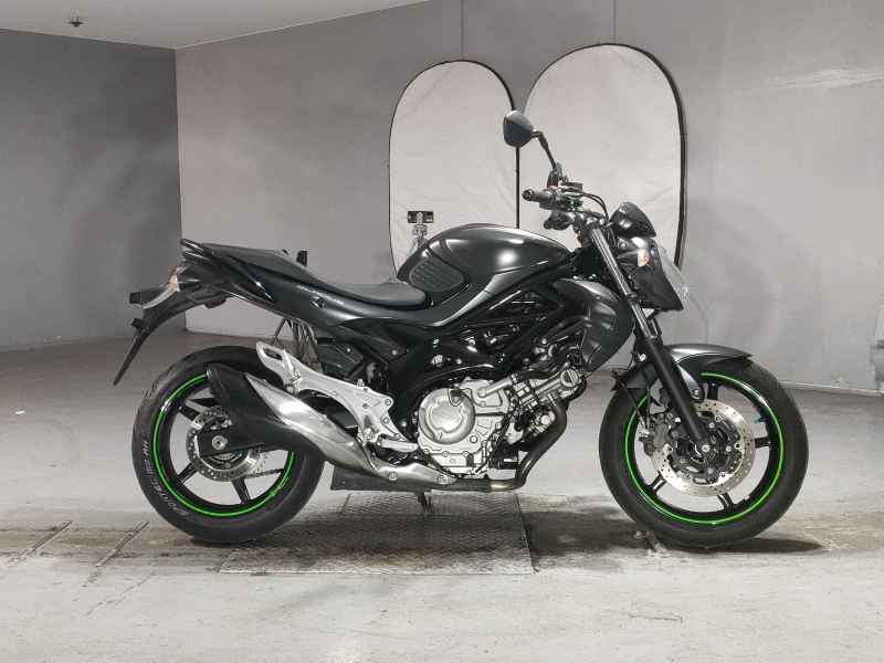 Suzuki Gladius SFV400 2014