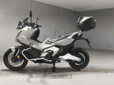 Honda X-Adv 750 2025