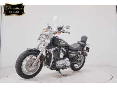 Harley-Davidson Sportster Custom XL1200C 2015