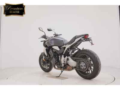 Honda CB1000R 2021