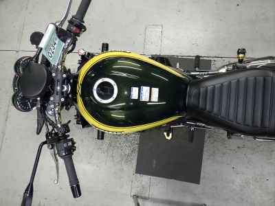 Kawasaki Z900RS 2025