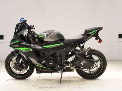 Kawasaki Ninja ZX-6R 2024