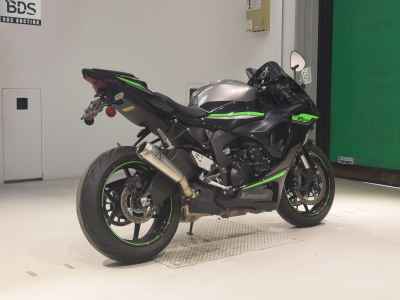 Kawasaki Ninja ZX-6R 2024