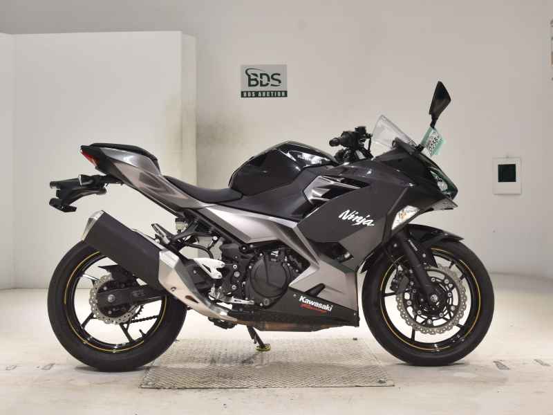 Kawasaki Ninja 400 2021