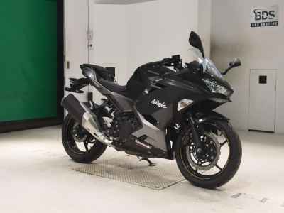 Kawasaki Ninja 400 2021