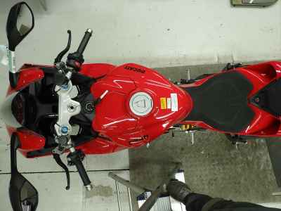 Ducati Panigale V2S 2025