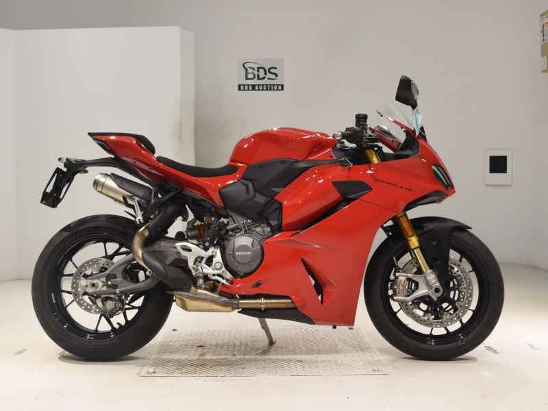 Ducati Panigale V2S 2025