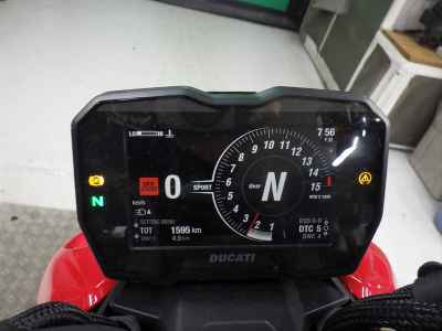 Ducati Streetfighter V4S 2023