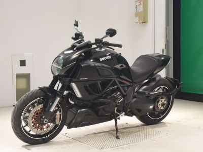Ducati Diavel 2012