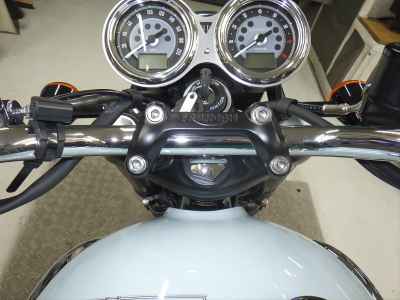 Triumph Bonneville T100 2023