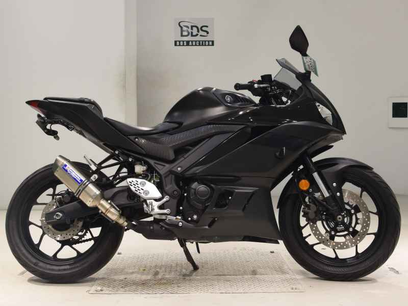 Yamaha YZF-R25 2022