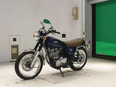 Yamaha SR400 2021