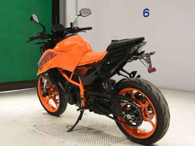 KTM 390 Duke