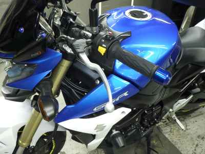 Suzuki GSR750 2013