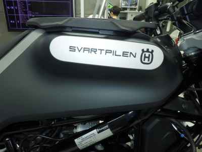 Husqvarna Svartpilen 250