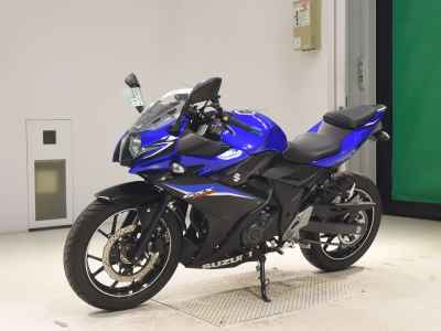 Suzuki GSR250