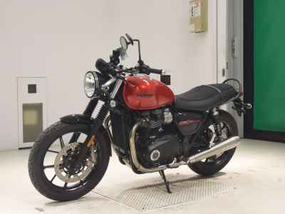 Triumph Street Twin